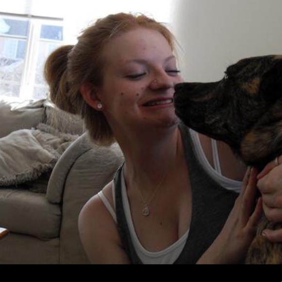 Meet your Posher, Krystle - Picture 2 of 4